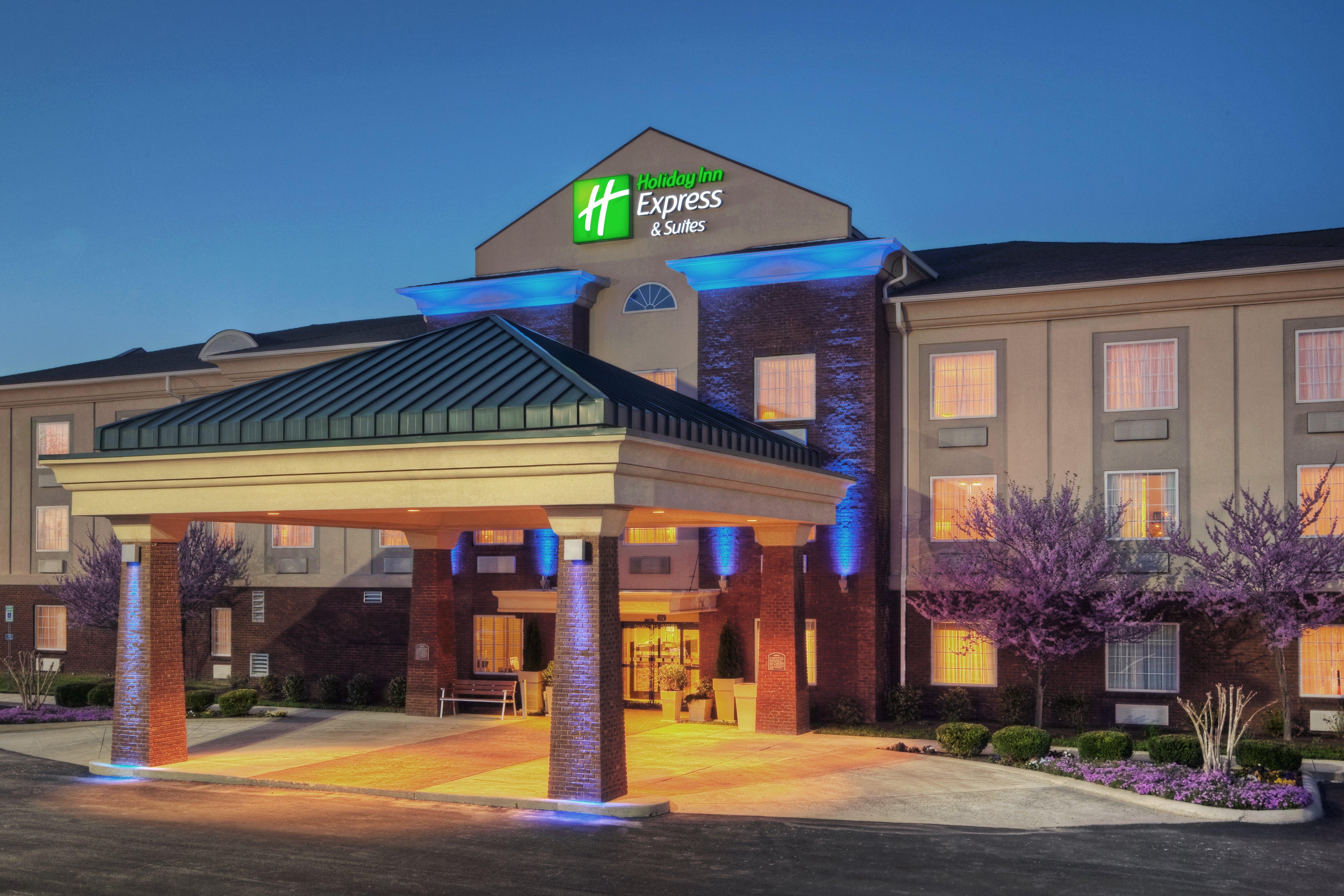 Holiday Inn Express Hotel & Suites Manchester Conference Center By Ihg Экстерьер фото