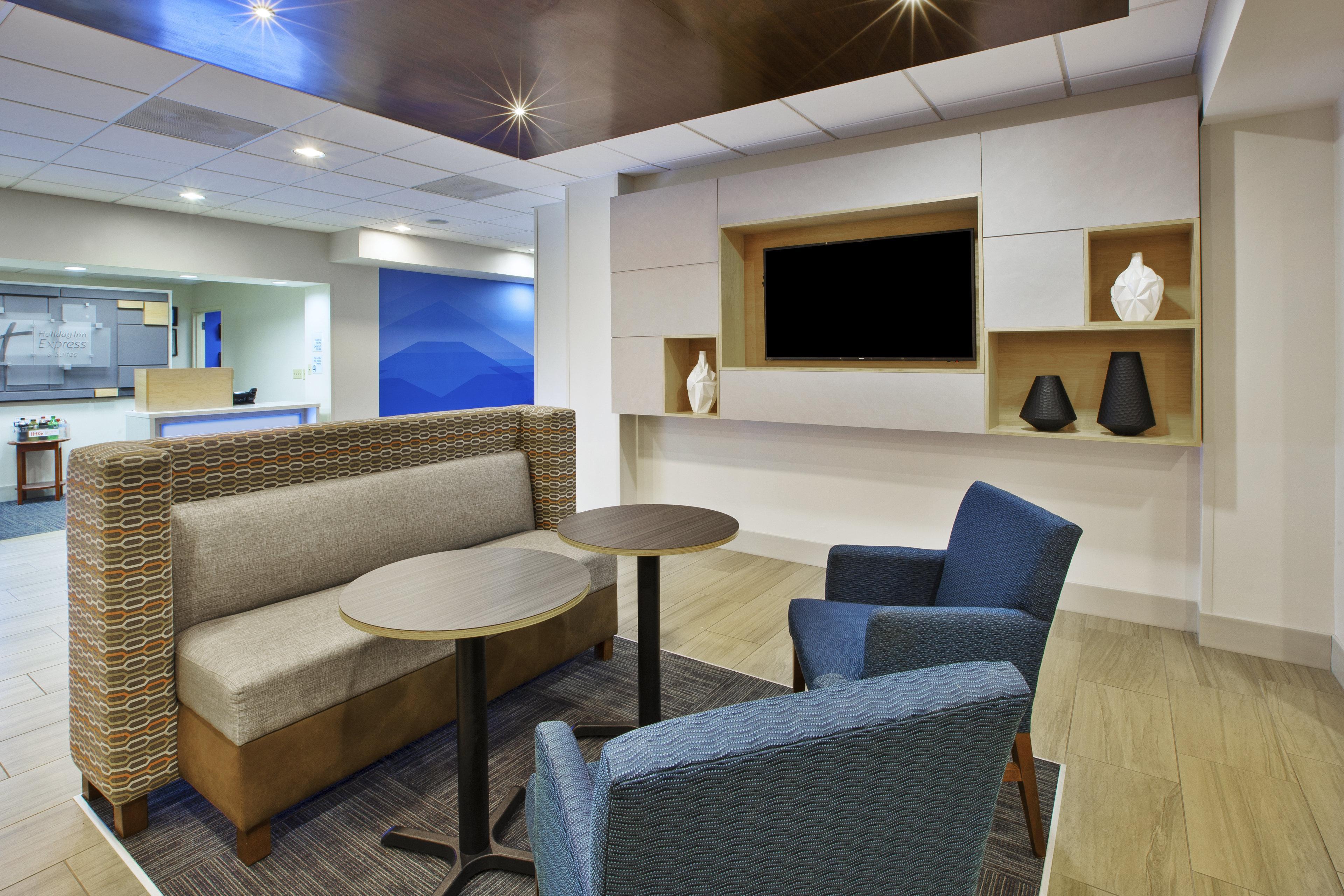 Holiday Inn Express Hotel & Suites Manchester Conference Center By Ihg Экстерьер фото