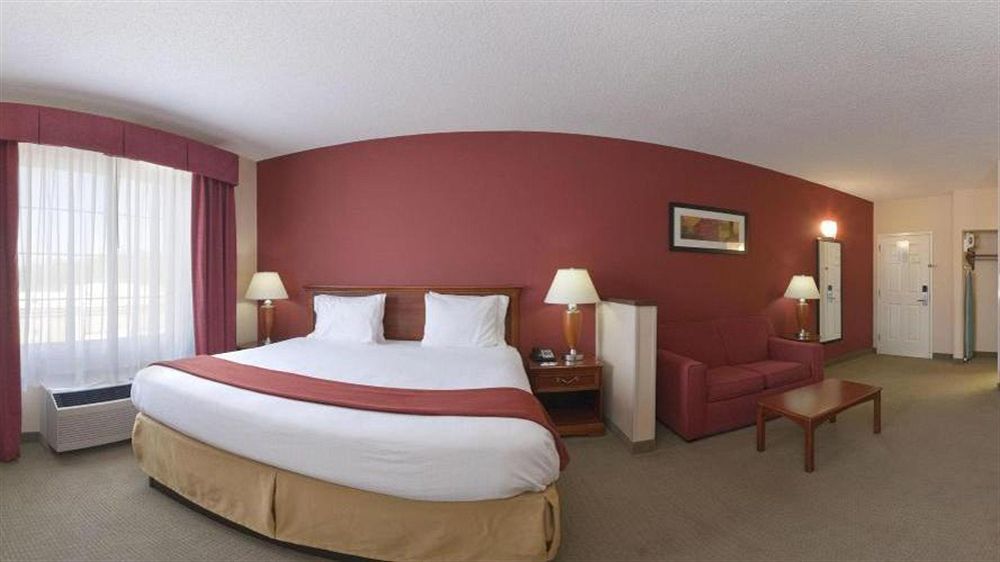 Holiday Inn Express Hotel & Suites Manchester Conference Center By Ihg Экстерьер фото